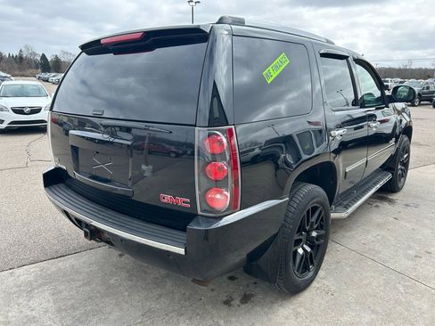 Used 2011 GMC Yukon Denali image 5