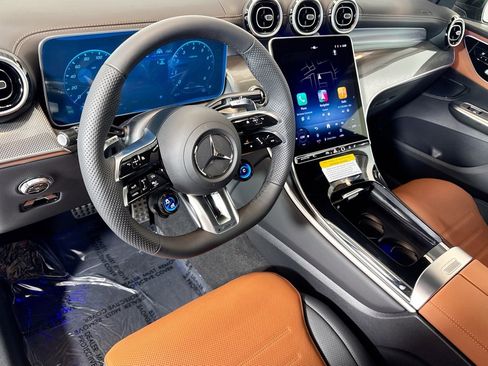 New 2026 Mercedes-Benz GLC 43 AMG 4MATIC image 9