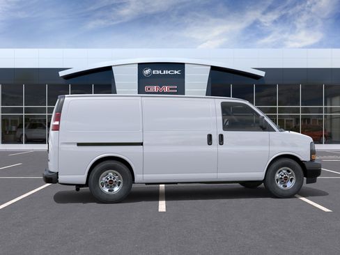 New 2025 GMC Savana 2500 w/ Driver Convenience Package RWD image 29