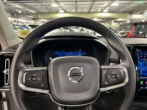 Certified 2024 Volvo XC40 B5 Plus w/ Protection Package Premier AWD/4WD image 11