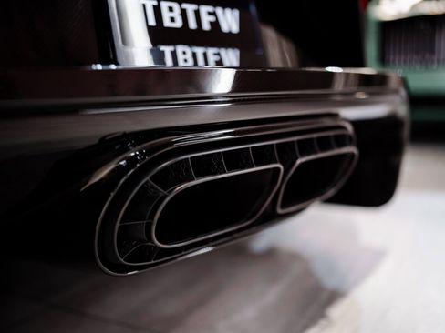 Used 2022 Bugatti Chiron Pur Sport image 24