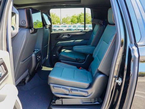 New 2026 GMC Yukon XL AT4 image 10