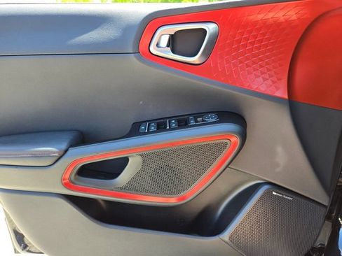 Used 2025 Kia Soul GT-Line w/ GT-Line Technology Package FWD image 39