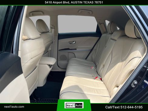Used 2010 Toyota Venza FWD image 24