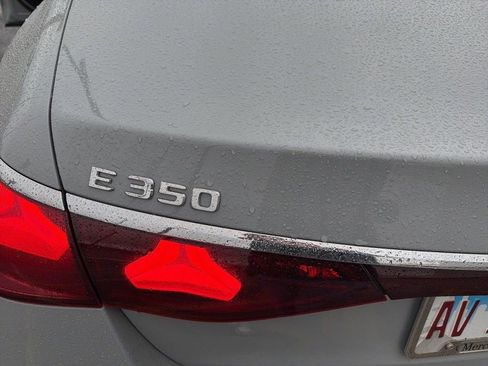 Used 2024 Mercedes-Benz E 350 4MATIC Sedan w/ MBUS Superscreen Package image 14
