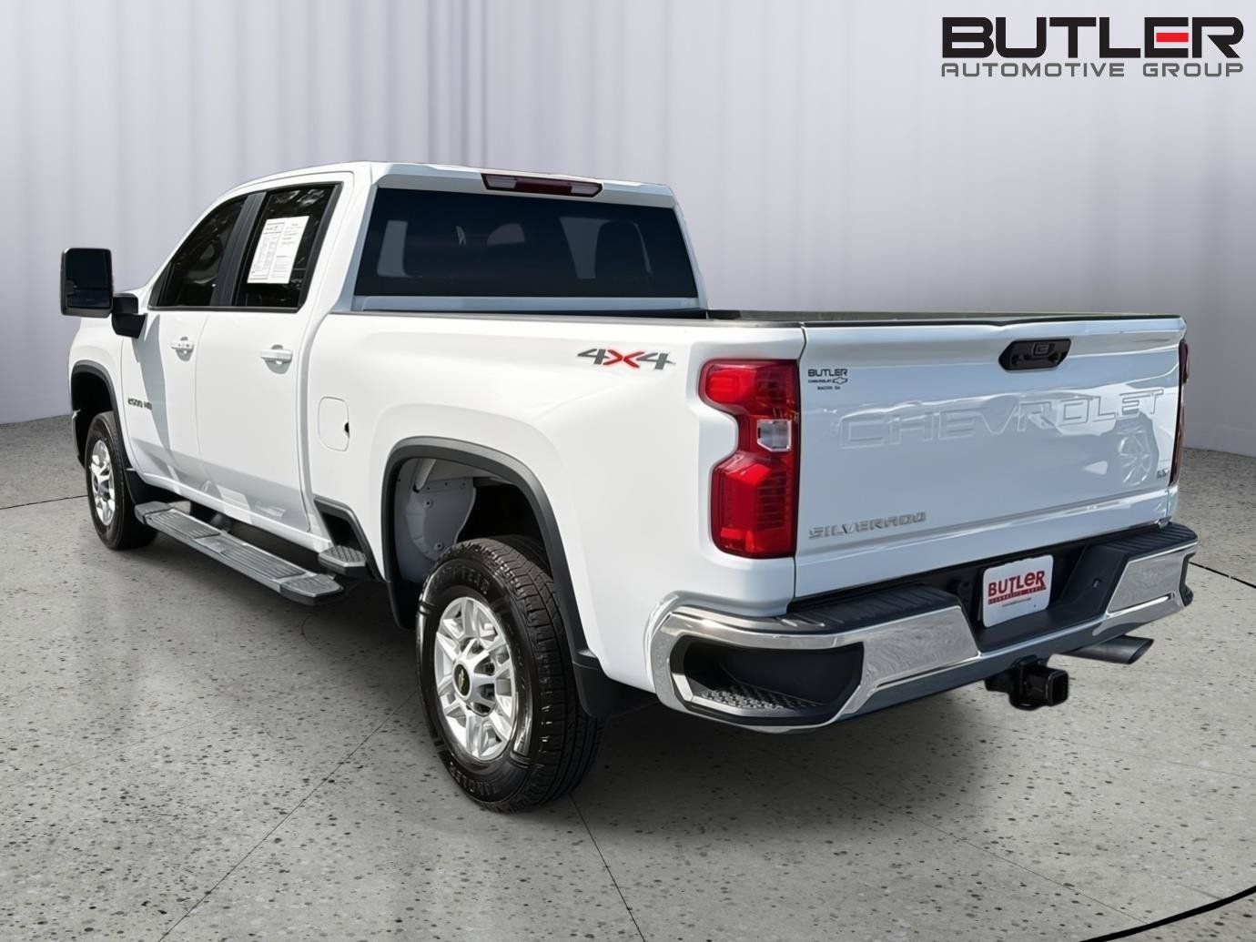 Used 2025 Chevrolet Silverado 2500 LT w/ Convenience Package AWD/4WD image 4