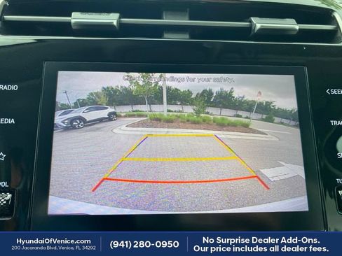 Used 2022 Hyundai Tucson SEL w/ Convenience + Premium Package FWD image 5