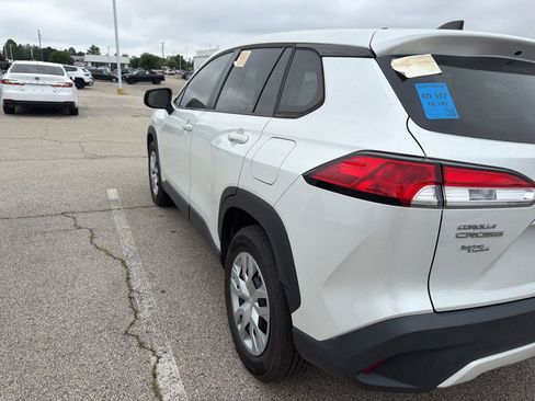 Used 2022 Toyota Corolla Cross L AWD/4WD image 8