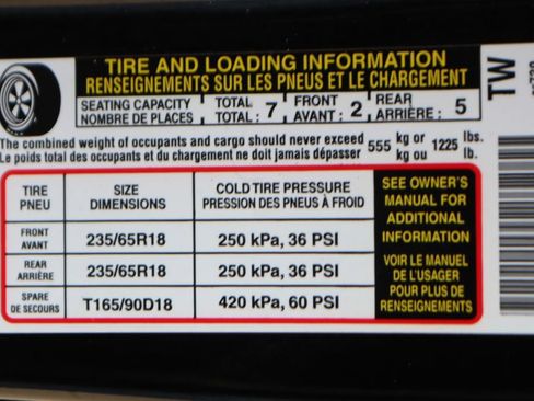 Used 2021 Toyota Highlander XLE AWD/4WD image 50