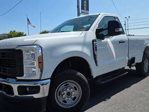 Used 2024 Ford F250 XL w/ 360-Degree Camera Package AWD/4WD image 2