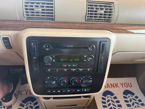 Used 2005 Ford Freestar SEL FWD image 34