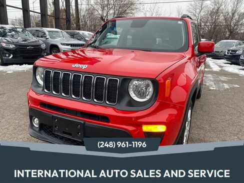 Used 2019 Jeep Renegade Latitude FWD image 1