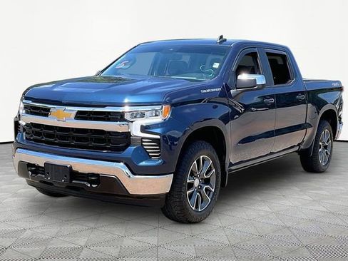 Used 2023 Chevrolet Silverado 1500 LT AWD/4WD image 3