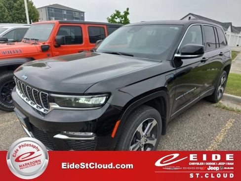Used 2022 Jeep Grand Cherokee Limited 4xe AWD/4WD image 1