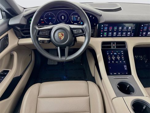 Used 2023 Porsche Taycan image 24