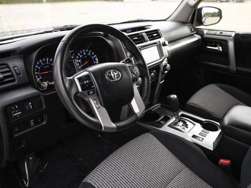 Used 2016 Toyota 4Runner SR5 4x2 4dr SUV image 12