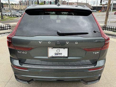 New 2026 Volvo XC60 T8 Ultra w/ Climate Package AWD/4WD image 9