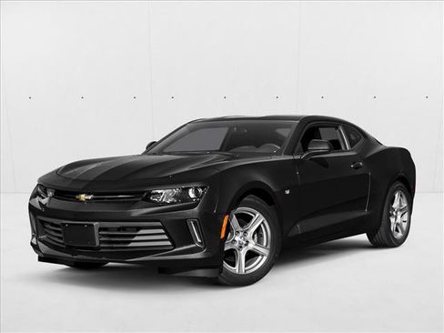 Used 2016 Chevrolet Camaro LT RWD image 1