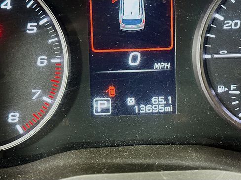 Used 2024 Subaru Ascent Premium w/ Convenience Package image 19