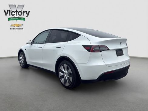 Used 2022 Tesla Model Y Long Range image 4