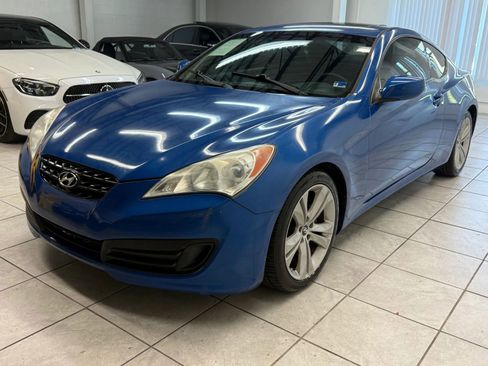 Used 2011 Hyundai Genesis 2.0T image 3