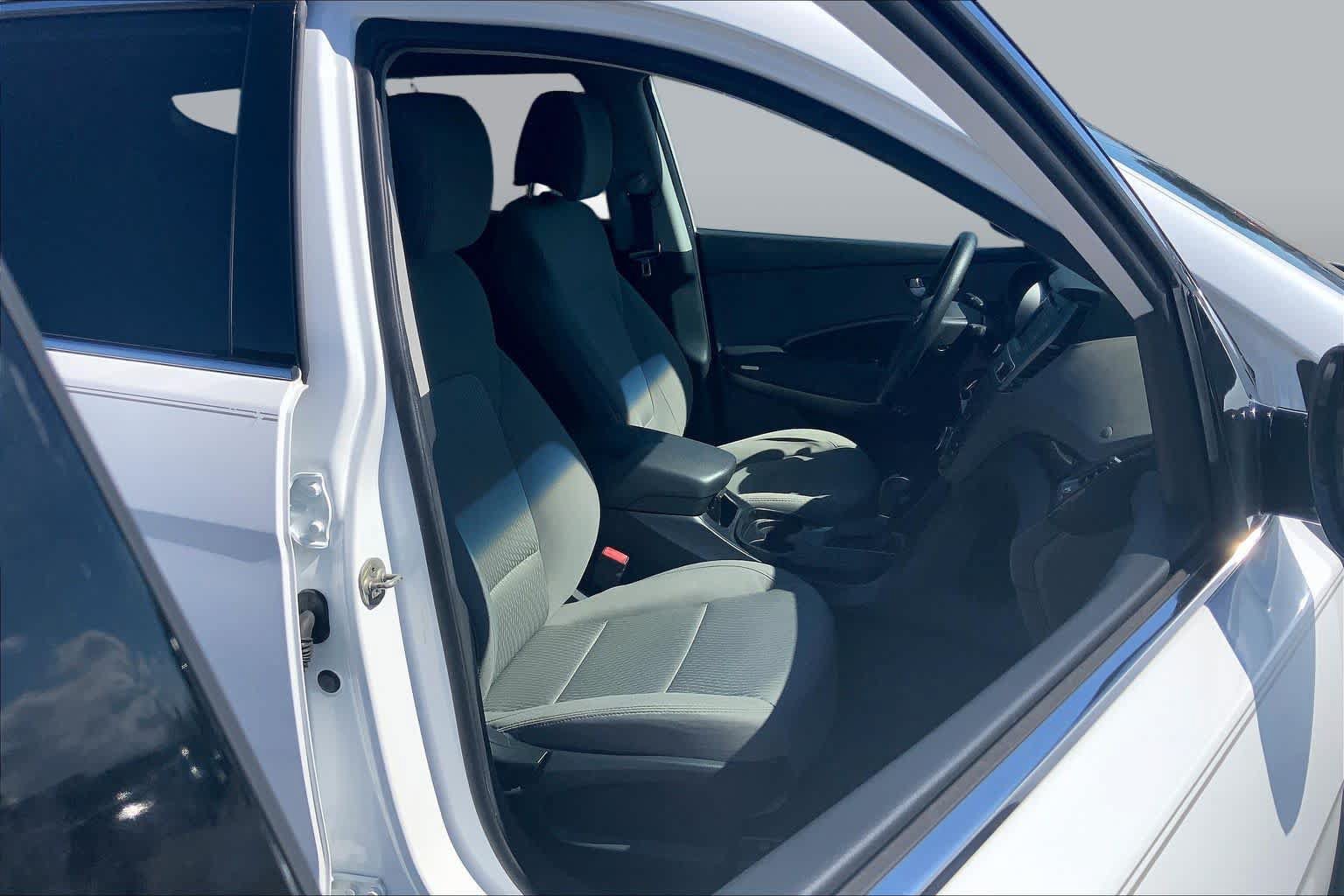Used 2018 Hyundai Santa Fe Sport FWD image 9