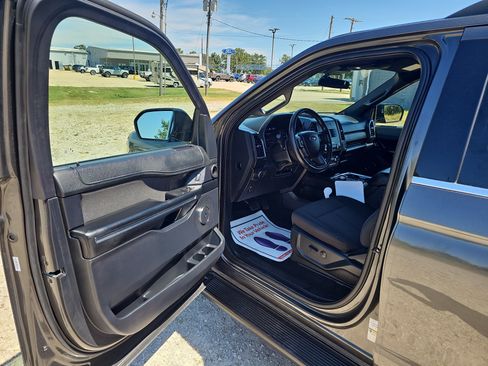 Used 2021 Ford Expedition XL AWD/4WD image 24