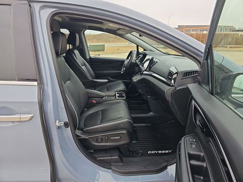 Used 2023 Honda Odyssey Elite image 28