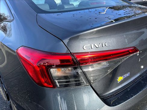 Used 2024 Honda Civic Sport image 32