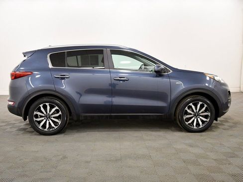 Used 2017 Kia Sportage EX image 9