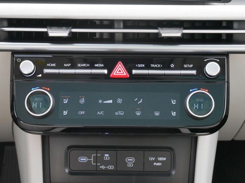 New 2026 Hyundai Tucson Limited image 11