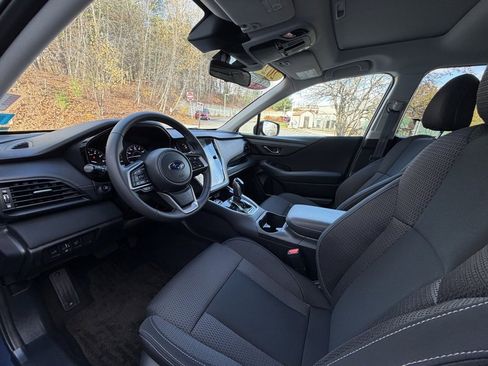Used 2024 Subaru Outback Premium image 6