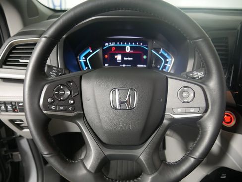 Used 2023 Honda Odyssey EX-L image 11