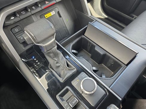 Used 2023 Toyota Tundra Platinum w/ Advanced Package image 31