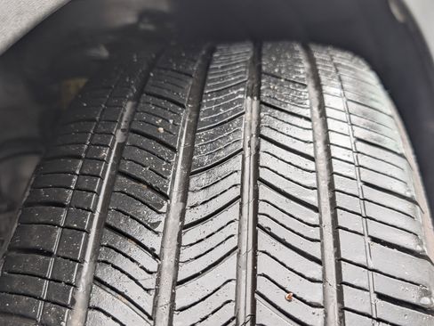 Used 2020 Chevrolet Bolt Premier w/ Infotainment Package image 36