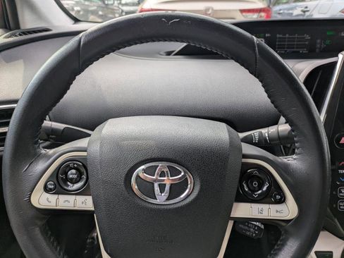 Used 2018 Toyota Prius Prime Premium w/ Carpet Mat Package image 10
