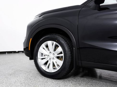 Used 2025 Mitsubishi Outlander ES FWD image 6