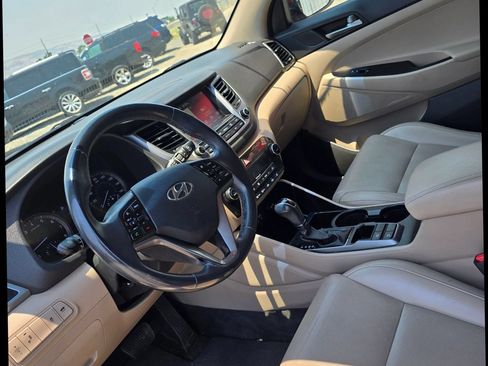 Used 2016 Hyundai Tucson Limited FWD image 9
