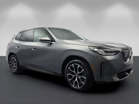 Used 2025 BMW X3 xDrive30i w/ Convenience Package image 1