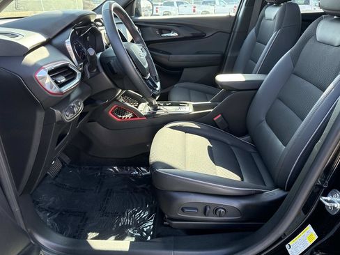 Used 2023 Chevrolet TrailBlazer RS w/ Sun and Liftgate Package image 23