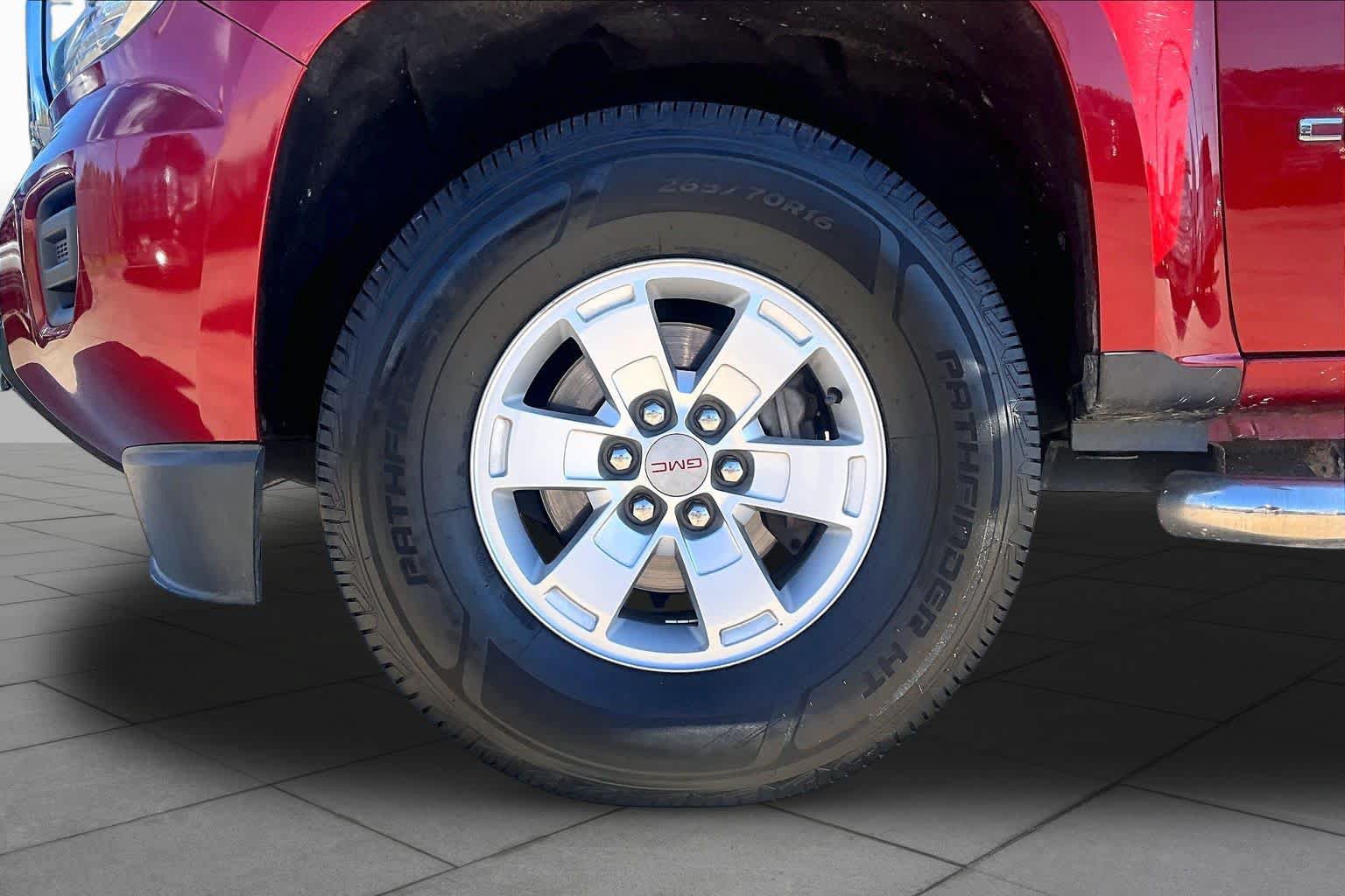 Used 2016 GMC Canyon 2WD Crew Cab w/ Convenience Package image 11