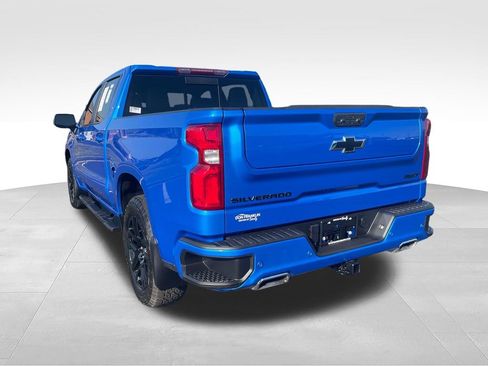 Used 2025 Chevrolet Silverado 1500 RST AWD/4WD image 3