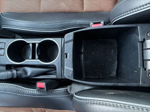 Used 2016 Toyota Corolla L image 25