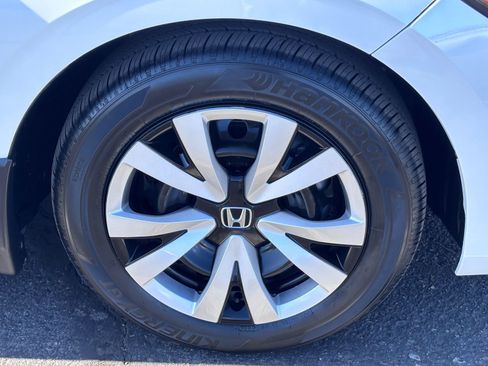Certified 2024 Honda Civic LX image 11
