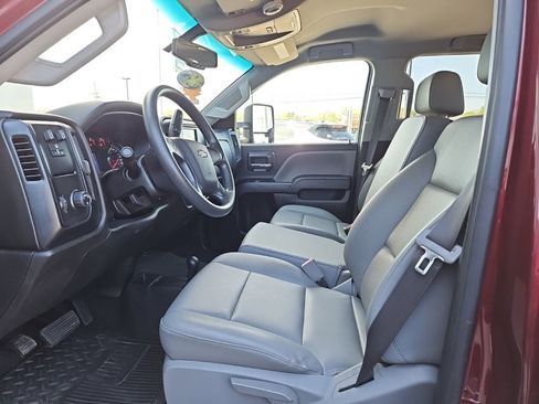 Used 2017 Chevrolet Silverado 2500 W/T AWD/4WD image 8