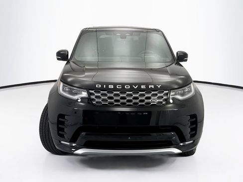 Used 2024 Land Rover Discovery Metropolitan Edition AWD/4WD image 2