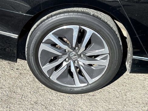 Certified 2019 Honda Accord EX-L image 6