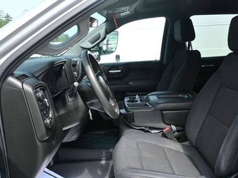 Used 2020 Chevrolet Silverado 1500 Custom Trail Boss w/ Custom Convenience Package AWD/4WD image 8