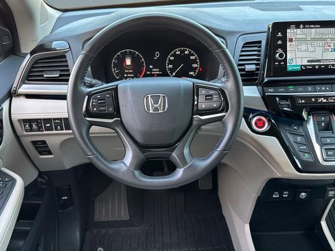 Certified 2025 Honda Odyssey Touring image 28