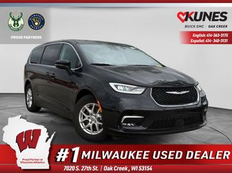 Used 2023 Chrysler Pacifica Touring-L FWD video 1